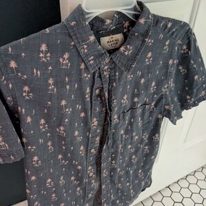 Marine layer S/S Button Down Summer Beach Size Small